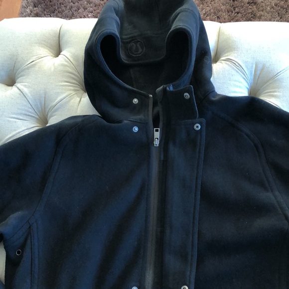 Lululemon jacket - Picture 3 of 7